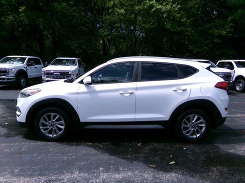 Used 2017 Hyundai Tucson SE w/ SE Popular Package 02 AWD/4WD image 6