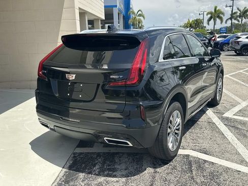 Used 2025 Cadillac XT4 Premium Luxury FWD image 7