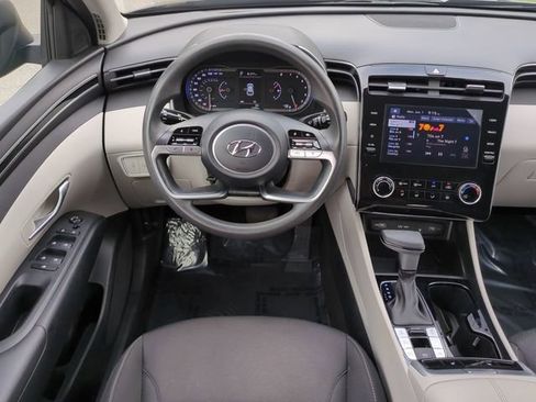 Certified 2023 Hyundai Tucson SEL AWD/4WD image 16