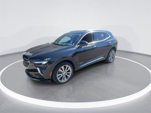 Used 2023 Buick Envision Avenir image 4