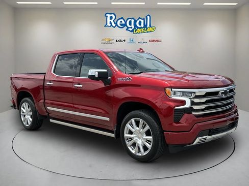 Used 2025 Chevrolet Silverado 1500 High Country w/ Technology Package AWD/4WD image 1