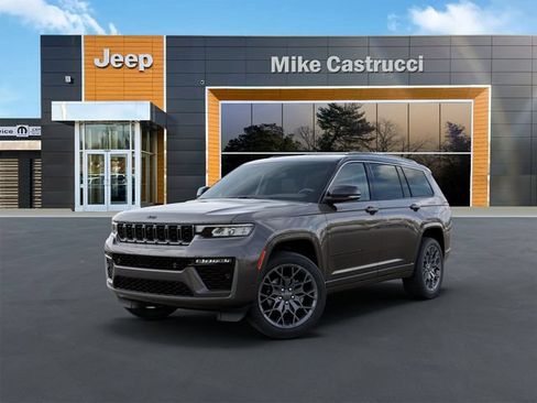 New 2026 Jeep Grand Cherokee L Summit w/ Obsidian Package AWD/4WD image 2