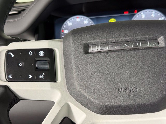 Certified 2025 Land Rover Defender 110 S AWD/4WD image 30