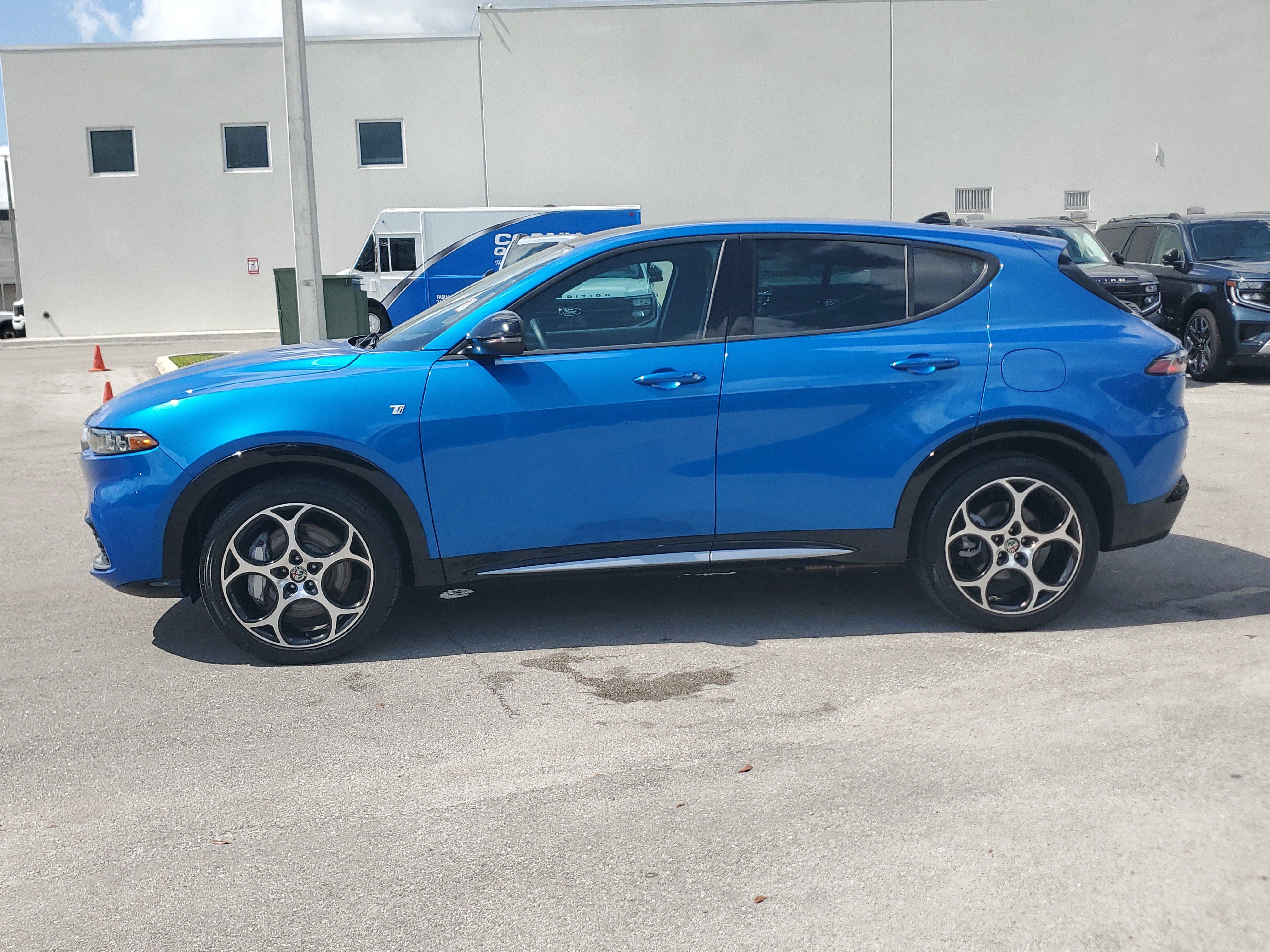 Used 2024 Alfa Romeo Tonale Ti AWD/4WD image 8