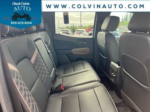 Used 2023 GMC Canyon Denali w/ Denali Black Edition AWD/4WD image 26