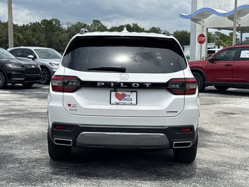 New 2026 Honda Pilot Touring image 8
