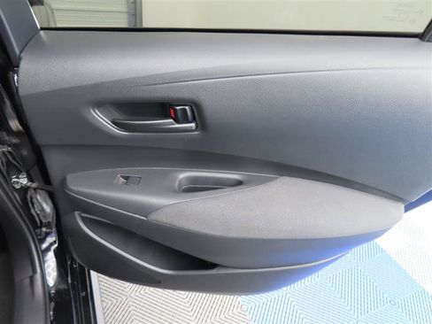 Used 2023 Toyota Corolla LE FWD image 31