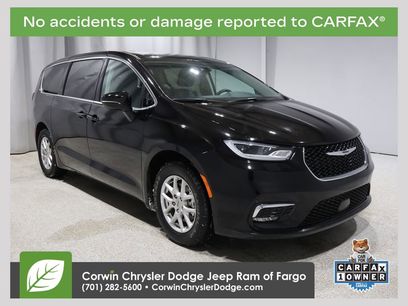 Used 2024 Chrysler Pacifica Touring-L