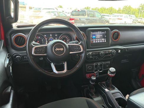 Used 2021 Jeep Gladiator Mojave AWD/4WD image 19