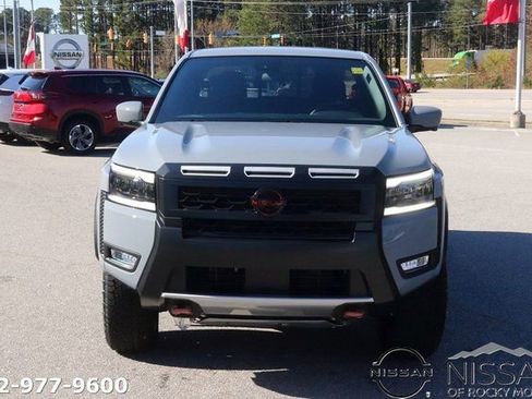 New 2026 Nissan Frontier PRO-4X w/ Pro-4x Convenience Package image 2