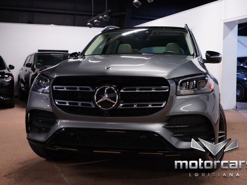 Used 2022 Mercedes-Benz GLS 450 4MATIC w/ AMG Line Exterior image 1