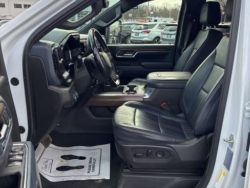 Used 2024 Chevrolet Silverado 3500 High Country w/ High Country Premium Package image 15