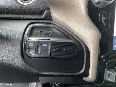 Used 2024 RAM 2500 Laramie image 28