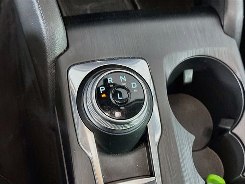 Used 2025 Ford Escape Platinum AWD/4WD image 25