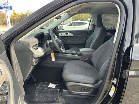 New 2026 Ford Explorer Active image 15