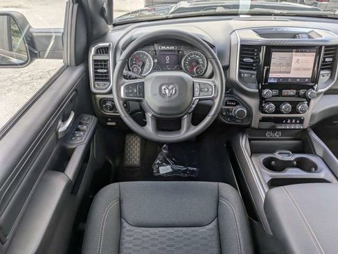 New 2026 RAM 1500 Express AWD/4WD image 15