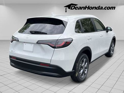 New 2026 Honda HR-V LX image 5