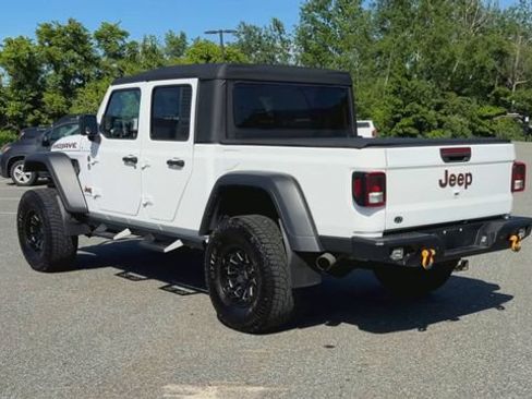 Used 2023 Jeep Gladiator Mojave w/ Cold Weather Group AWD/4WD image 3