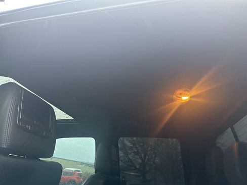 Used 2016 Ford F350 Platinum w/ Platinum Package image 19