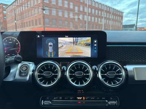 Certified 2024 Mercedes-Benz GLB 250 GLB 250 image 28