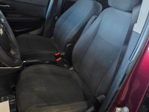 Used 2017 Chevrolet Trax LS image 14