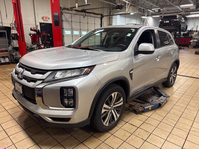Used 2025 Mitsubishi Outlander Sport ES AWD/4WD image 4
