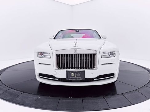 Used 2014 Rolls-Royce Wraith RWD image 19