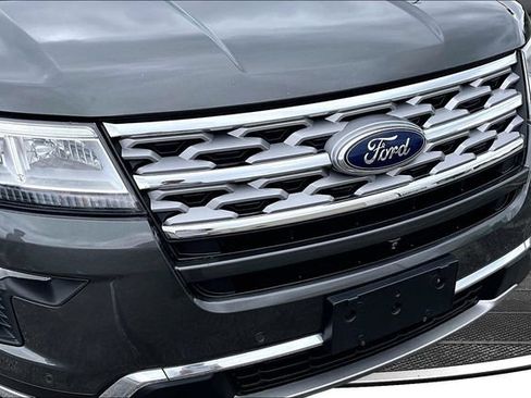 Used 2018 Ford Explorer Limited FWD image 34