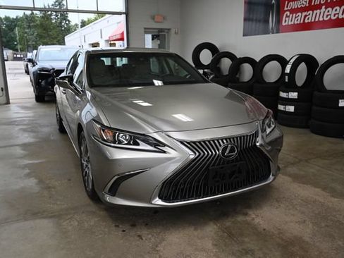 Used 2021 Lexus ES 250 w/ Premium Package AWD/4WD image 3