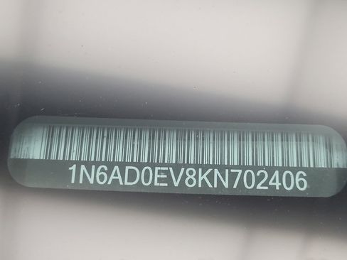 Used 2019 Nissan Frontier SV image 33