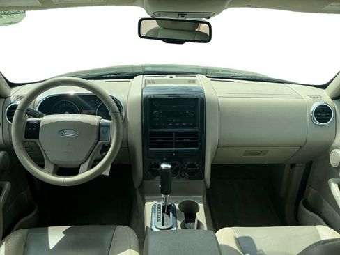 Used 2006 Ford Explorer XLT RWD image 17