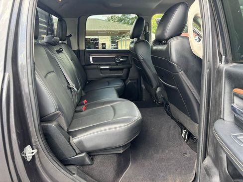 Used 2018 RAM 3500 Laramie AWD/4WD image 12