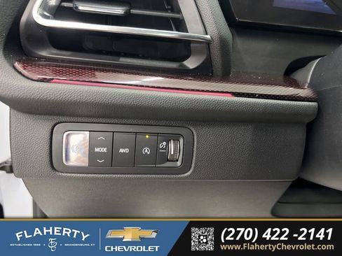Used 2026 Chevrolet Traverse RS w/ LPO, Floor Liner Package AWD/4WD image 25