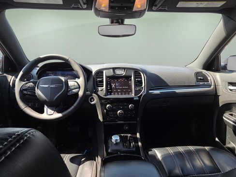 Used 2023 Chrysler 300 S image 22