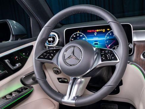 New 2026 Mercedes-Benz GLC 300 4MATIC image 15