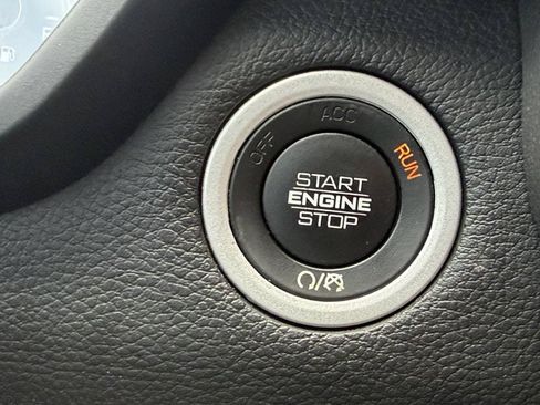 Used 2021 RAM 1500 Laramie RWD image 33
