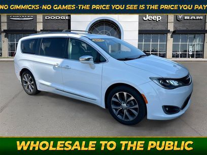Used 2017 Chrysler Pacifica Limited