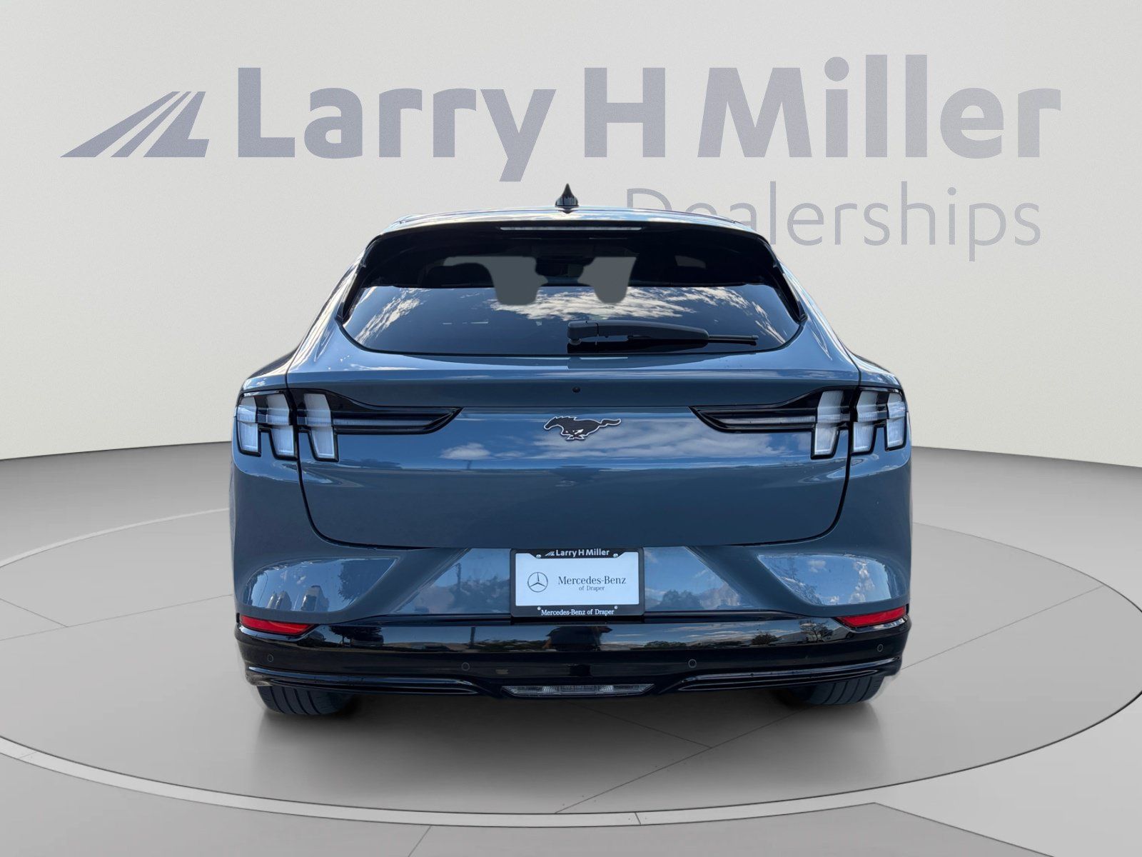 Used 2023 Ford Mustang Mach-E Premium AWD/4WD image 4