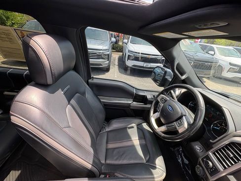 Used 2019 Ford F150 Platinum w/ Equipment Group 701A Luxury AWD/4WD image 26