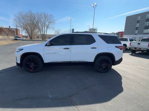 Used 2023 Chevrolet Traverse Premier w/ Redline Edition image 5
