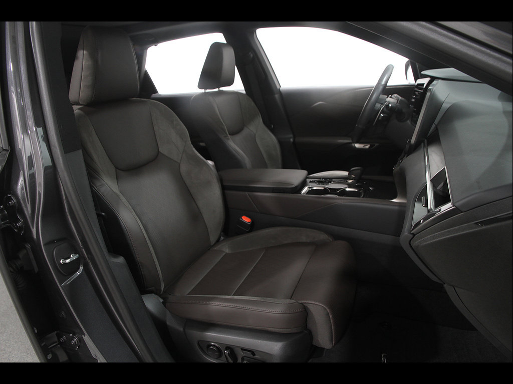 Certified 2024 Lexus RX 350 AWD w/ Convenience Package image 17