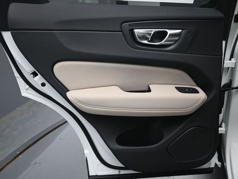 New 2026 Volvo XC60 B5 Plus w/ Protection Package Premier image 23