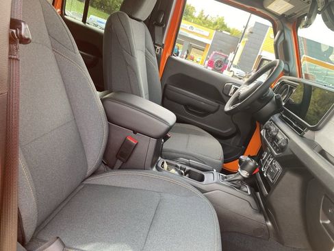 New 2025 Jeep Wrangler Unlimited Sport AWD/4WD image 9