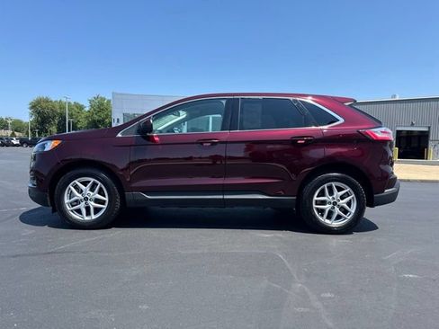 Used 2023 Ford Edge SEL w/ Convenience Package AWD/4WD image 4
