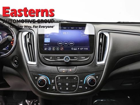 Used 2024 Chevrolet Malibu LT FWD image 12