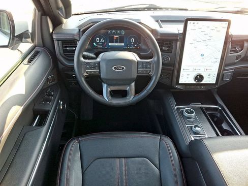 Certified 2024 Ford Expedition Limited AWD/4WD image 11