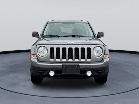 Used 2012 Jeep Patriot Latitude w/ Sun/Sound Group image 3
