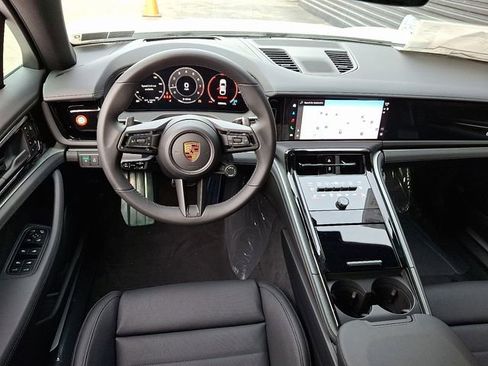 New 2026 Porsche Panamera 4 AWD/4WD image 13