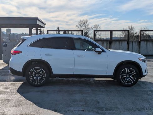 Certified 2026 Mercedes-Benz GLC 300 4MATIC image 4