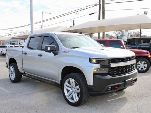Used 2021 Chevrolet Silverado 1500 Custom Trail Boss image 2
